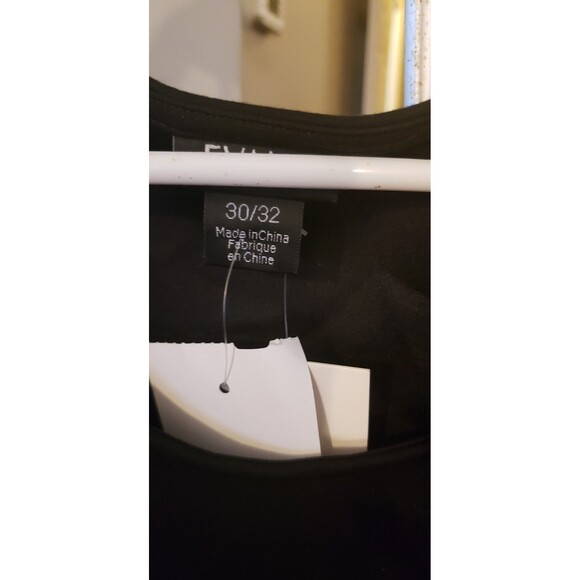 NWT - Dress Beyond Knit - Long Sleeve Shift Dress with Ruffle Size 30/32 - Picture 3 of 6